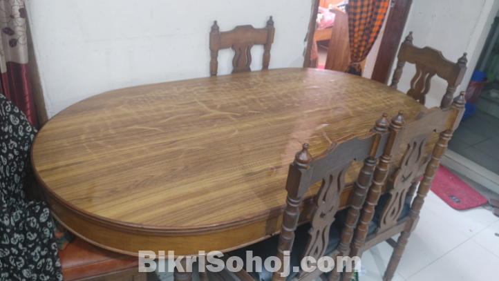 শুধু মাত্র ডাইনিং টেবিল বিক্রি হবে